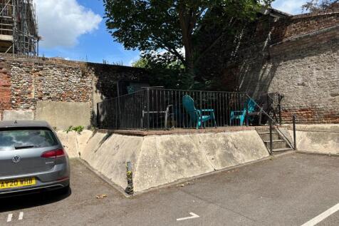 Communal Terrace