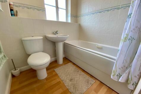 Upstairs bathroom