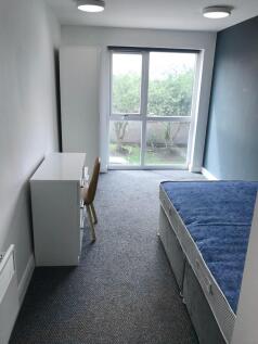 large 2 bed 