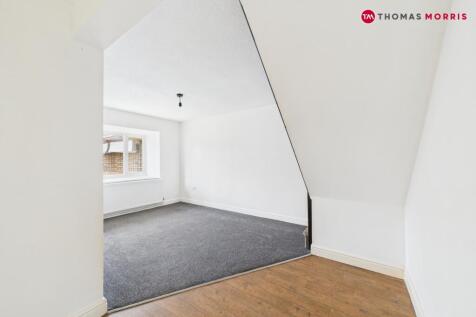 Living/Dining Area