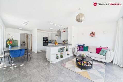 Kitchen/Dining Area