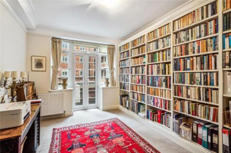 Bedroom/Study