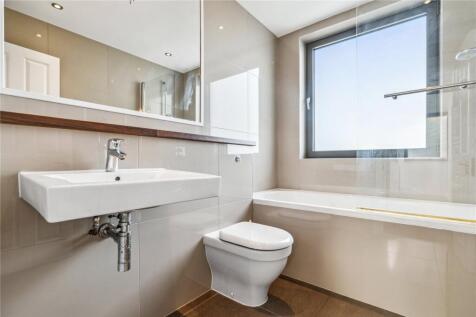 Principal Bathroom