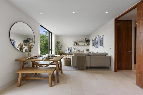 Reception/Kitchen