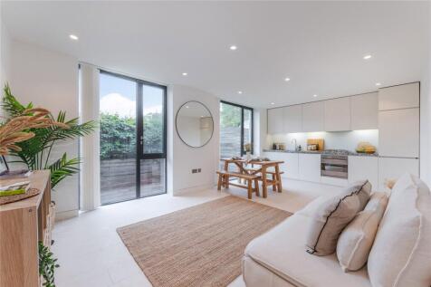 Reception/Kitchen