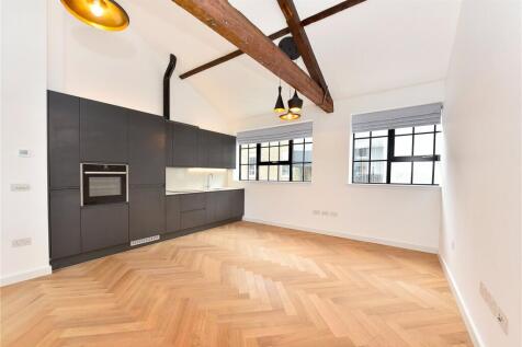 Reception/Kitchen