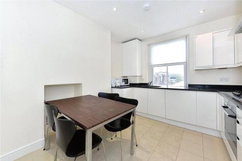 Eat-In Kitchen