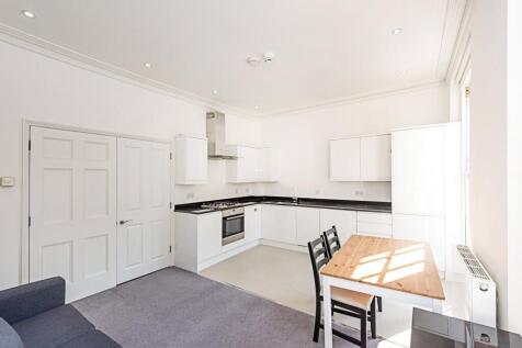 Kitchen/Reception