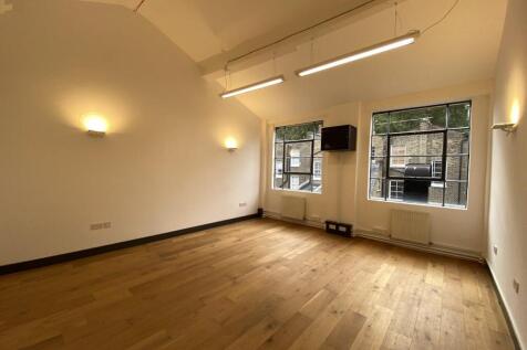 Canonbury yard 4.jpg