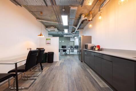 HiRes 4345 East Smithfield6.jpg