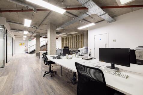 HiRes 4345 East Smithfield12.jpg