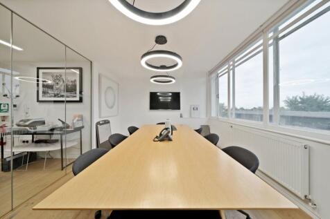 Kirkdale House First Floor E11 PH8.jpg