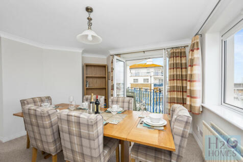 Collingwood Court...