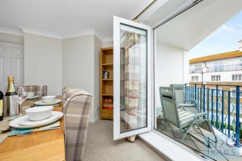 Collingwood Court...