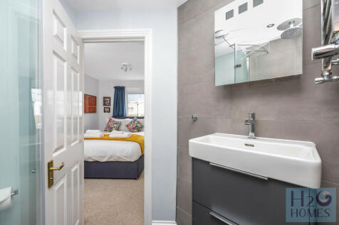 Collingwood Court...