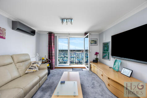 Collingwood Court...