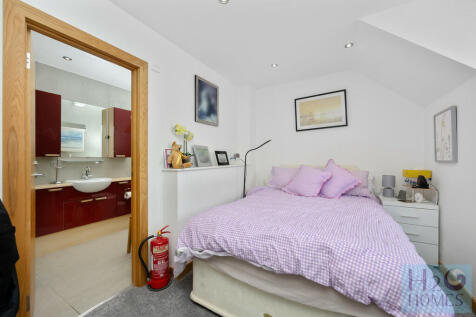Collingwood Court...