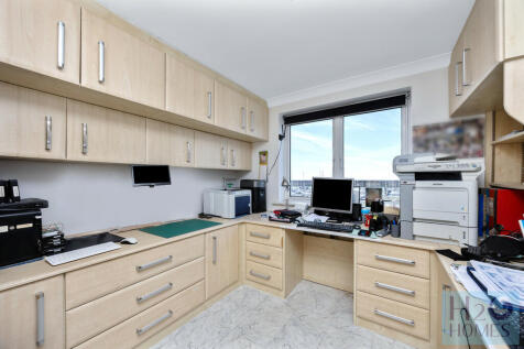 Collingwood Court...