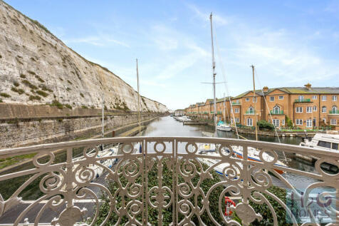 Brighton Marina ,...