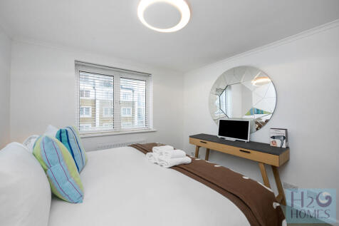 Neptune Court, 21...