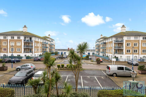 Hamilton Court_13...