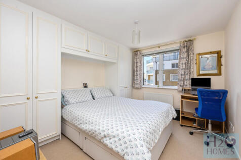 Collingwood Court...