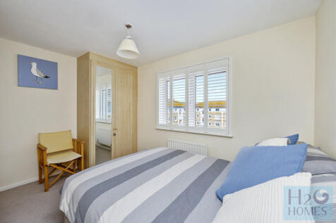 Collingwood Court...
