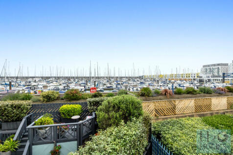 The Strand, Merto...