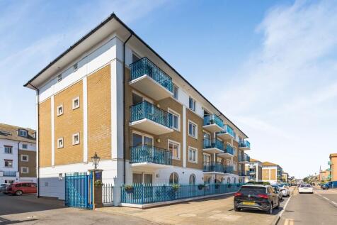 Collingwood Court...