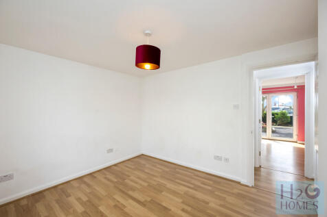 Hamilton Court 18...