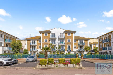 Hamilton Court 18...