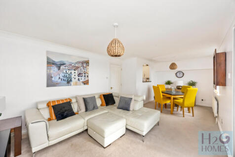 Collingwood Court...