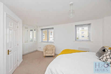 Collingwood Court...