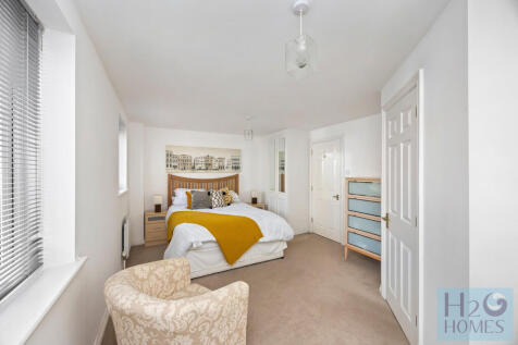 Collingwood Court...