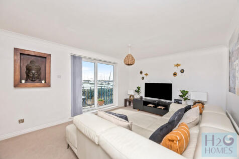 Collingwood Court...