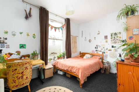 Bedroom1.jpg