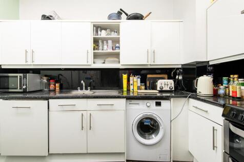 Kitchen_1.jpg