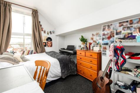 Bedroom4.jpg
