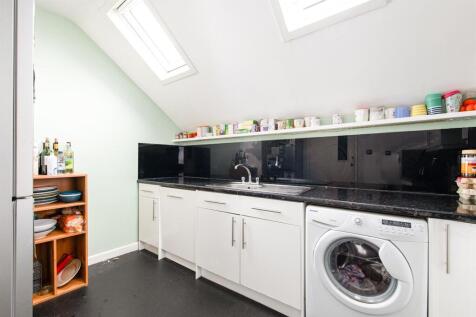 Kitchen_3.jpg