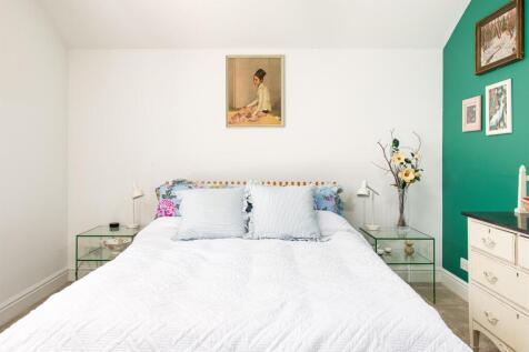 Rear Bedroom
