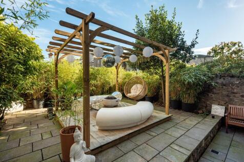Garden_1.jpg