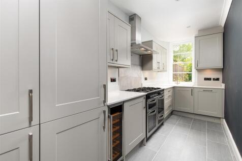 Kitchen_1.jpg
