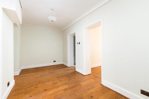 Hall_1.jpg