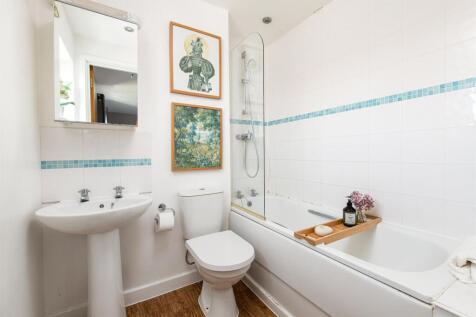 Bedroom1_Ensuite.jpg