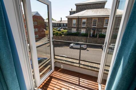 Bedroom1_Balcony.jpg