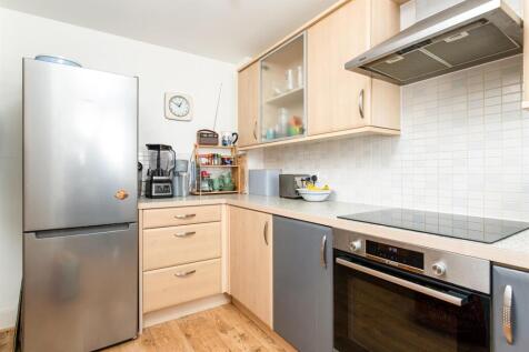 Kitchen_3.jpg