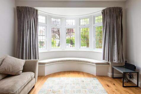Sitting_Room_2.jpg