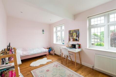 Bedroom2_1.jpg