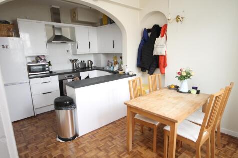 Kitchen (Copy).JPG