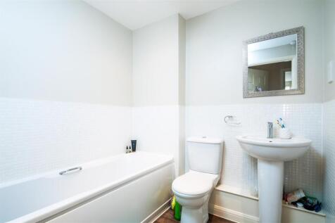 Bathroom.jpg